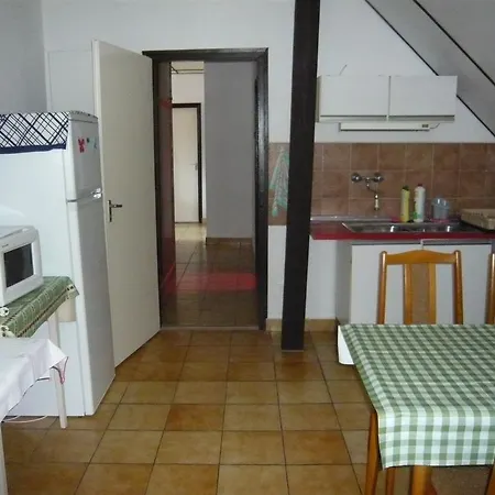 Andrea Apartman 아파트 Alsópáhok