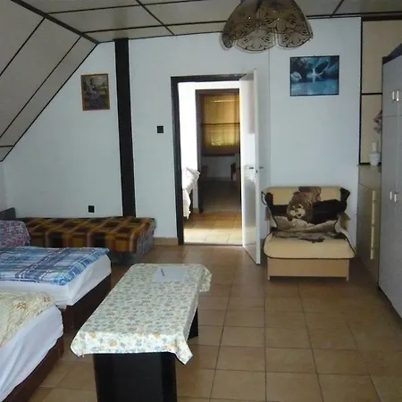 Andrea Apartman *
