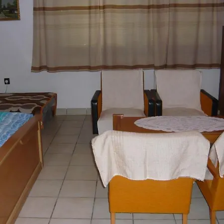 Andrea Apartman Alsópáhok