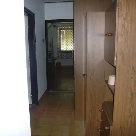 아파트 Andrea Apartman