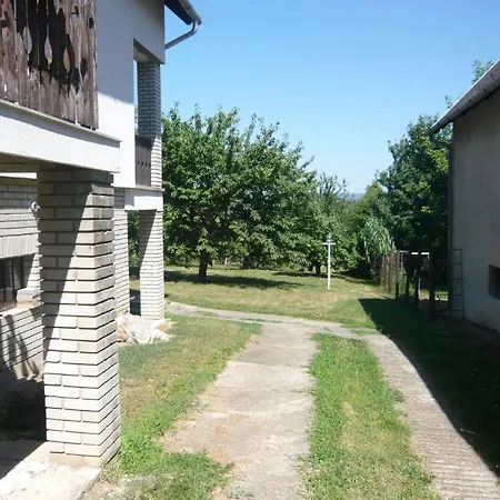 아파트 Andrea Apartman Alsópáhok