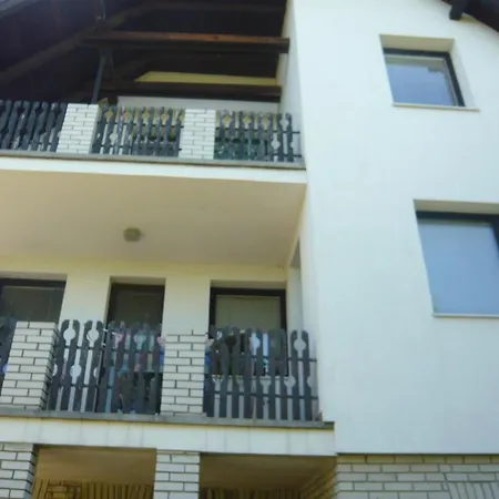 Andrea Apartman 아파트
